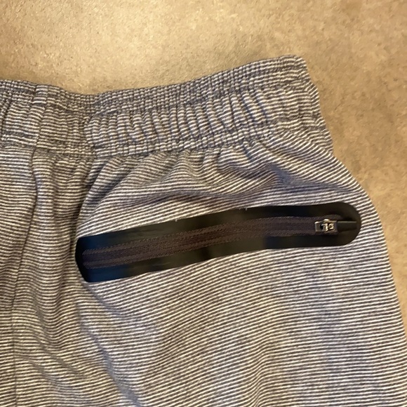 Champion gray shorts - Picture 4 of 6